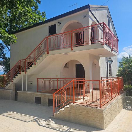Villa Kucan ポラト エクステリア 写真