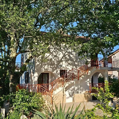 Villa Kucan ポラト エクステリア 写真