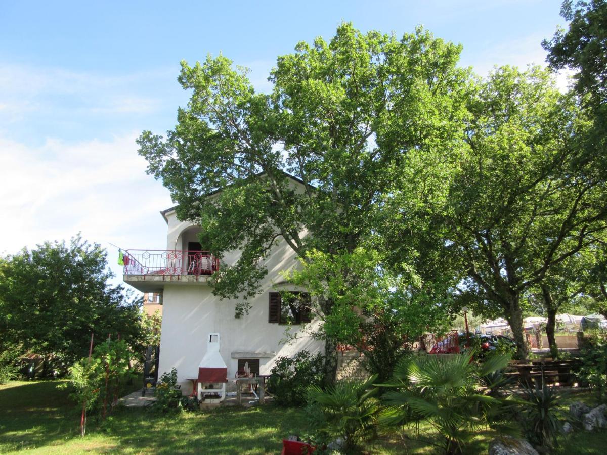 Villa Kucan ポラト エクステリア 写真